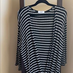 Carly Jean Los Angeles Long Kimono